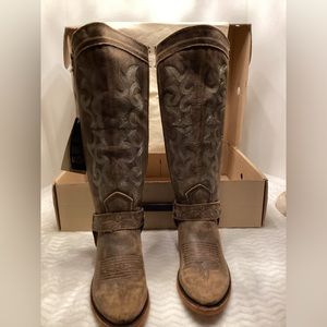NIB Liberty Black Taylor Boots